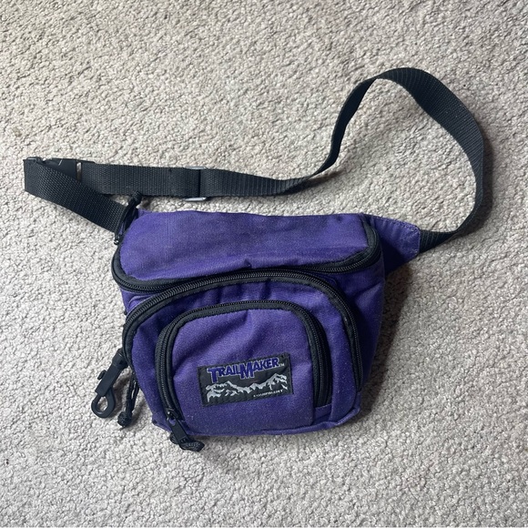 TRAIL MAKER Purple and Black Vintage Fanny Pack - Picture 2 of 10